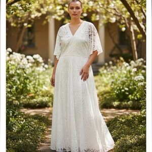 Lane Bryant White Maxi Dress Beautiful Cut Off Lace Dress. EXCELLENT COND SZ 26-